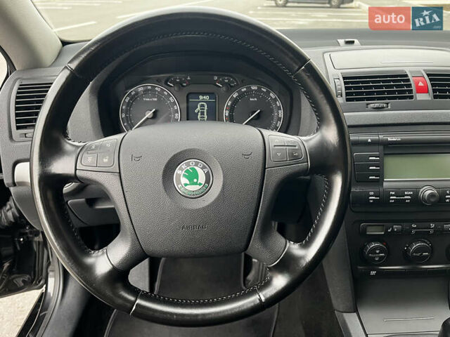 Чорний Шкода Октавія, об'ємом двигуна 1.8 л та пробігом 149 тис. км за 7399 $, фото 49 на Automoto.ua
