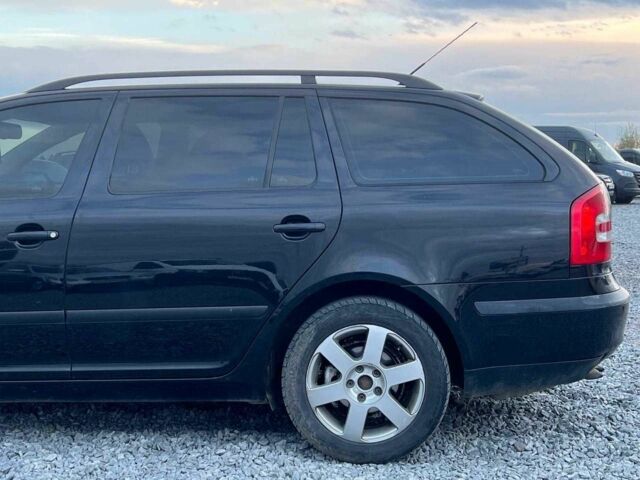 Черный Шкода Октавия, объемом двигателя 2 л и пробегом 307 тыс. км за 6990 $, фото 5 на Automoto.ua