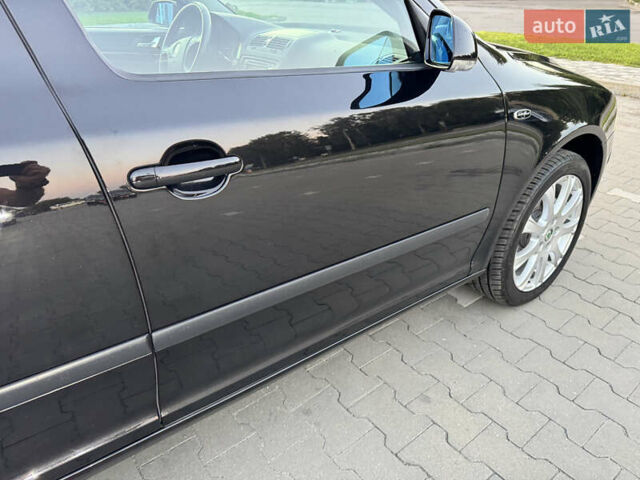 Чорний Шкода Октавія, об'ємом двигуна 1.8 л та пробігом 212 тис. км за 7750 $, фото 14 на Automoto.ua