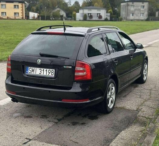 Чорний Шкода Октавія, об'ємом двигуна 2 л та пробігом 214 тис. км за 2100 $, фото 3 на Automoto.ua