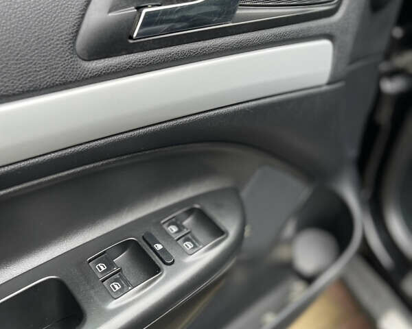 Черный Шкода Октавия, объемом двигателя 2 л и пробегом 269 тыс. км за 8650 $, фото 15 на Automoto.ua