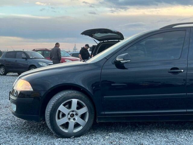 Черный Шкода Октавия, объемом двигателя 2 л и пробегом 307 тыс. км за 6990 $, фото 3 на Automoto.ua