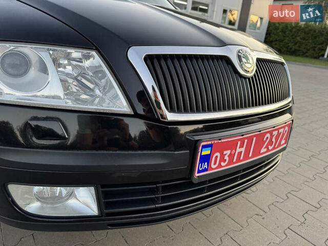 Чорний Шкода Октавія, об'ємом двигуна 1.8 л та пробігом 212 тис. км за 7750 $, фото 23 на Automoto.ua
