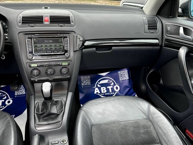 Чорний Шкода Октавія, об'ємом двигуна 1.8 л та пробігом 194 тис. км за 7200 $, фото 4 на Automoto.ua