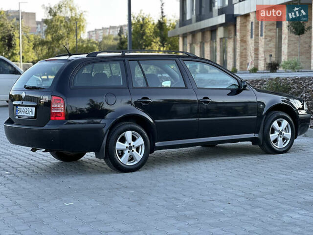 Чорний Шкода Октавія, об'ємом двигуна 1.6 л та пробігом 260 тис. км за 5999 $, фото 14 на Automoto.ua