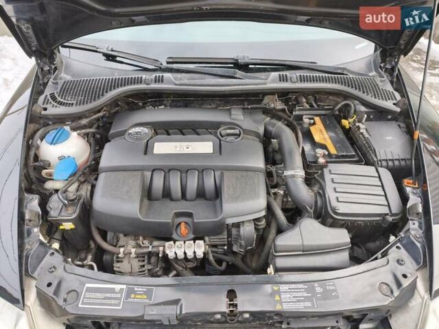 Черный Шкода Октавия, объемом двигателя 1.6 л и пробегом 271 тыс. км за 7300 $, фото 15 на Automoto.ua