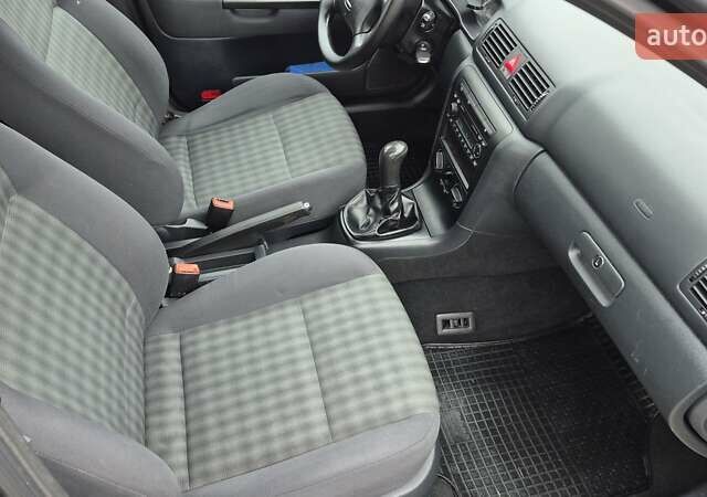 Чорний Шкода Октавія, об'ємом двигуна 1.6 л та пробігом 197 тис. км за 5900 $, фото 24 на Automoto.ua