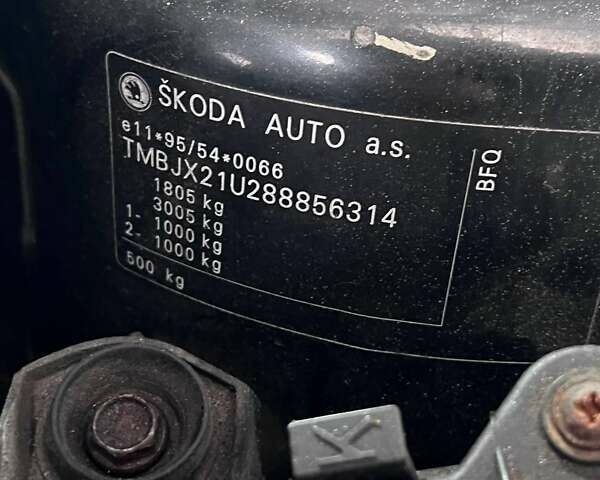Черный Шкода Октавия, объемом двигателя 1.6 л и пробегом 189 тыс. км за 6200 $, фото 80 на Automoto.ua