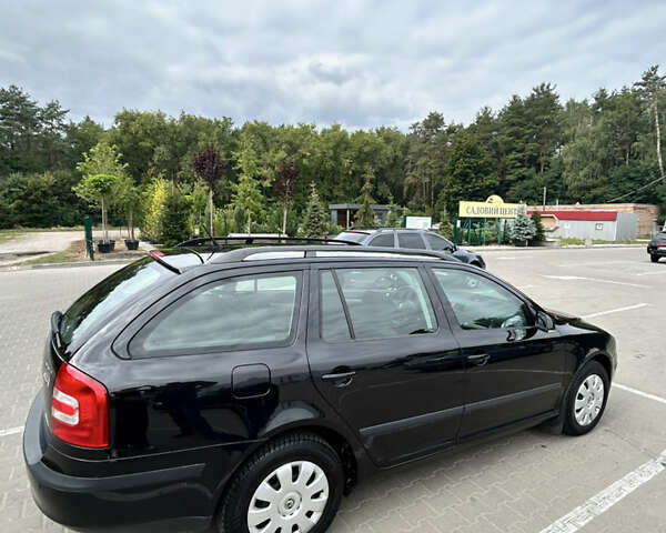 Черный Шкода Октавия, объемом двигателя 1.6 л и пробегом 255 тыс. км за 8500 $, фото 3 на Automoto.ua