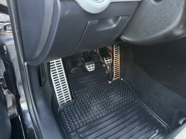 Черный Шкода Октавия, объемом двигателя 2 л и пробегом 280 тыс. км за 7000 $, фото 5 на Automoto.ua