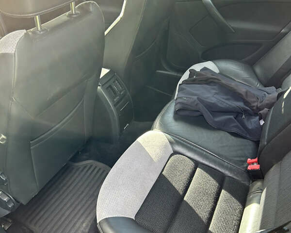 Чорний Шкода Октавія, об'ємом двигуна 1.8 л та пробігом 294 тис. км за 5999 $, фото 14 на Automoto.ua