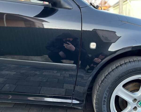 Черный Шкода Октавия, объемом двигателя 1.6 л и пробегом 189 тыс. км за 6200 $, фото 18 на Automoto.ua
