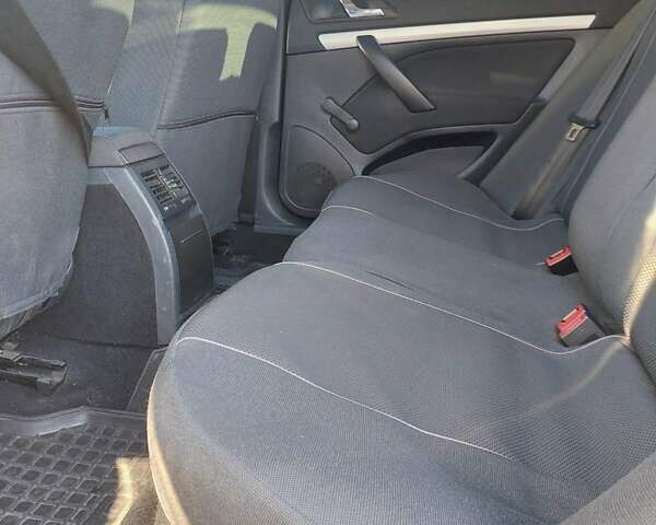 Черный Шкода Октавия, объемом двигателя 1.6 л и пробегом 193 тыс. км за 5500 $, фото 9 на Automoto.ua