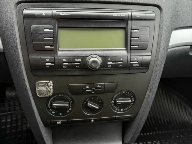 Чорний Шкода Октавія, об'ємом двигуна 1.9 л та пробігом 300 тис. км за 3300 $, фото 22 на Automoto.ua