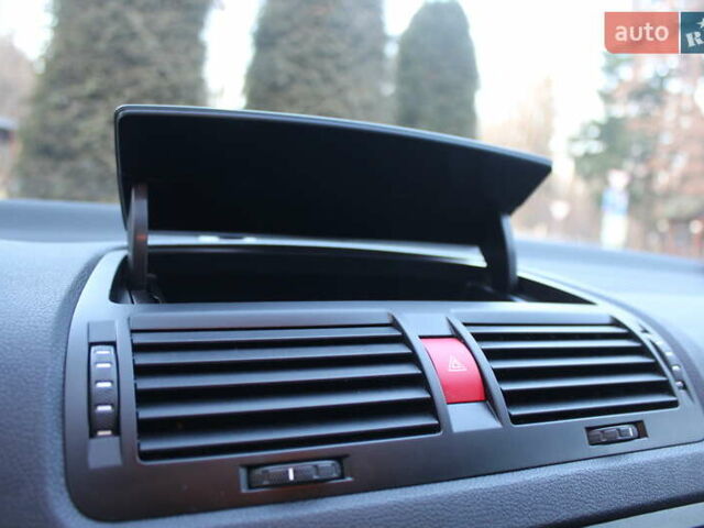 Черный Шкода Октавия, объемом двигателя 1.6 л и пробегом 215 тыс. км за 6390 $, фото 65 на Automoto.ua