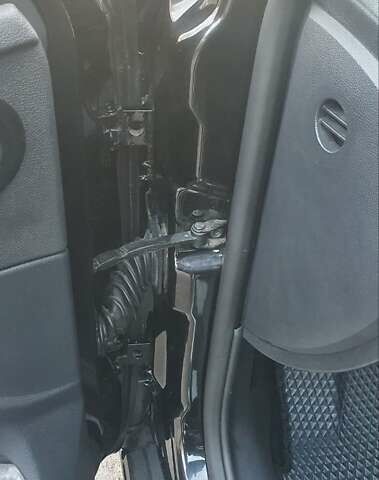 Чорний Шкода Октавія, об'ємом двигуна 1.6 л та пробігом 208 тис. км за 7800 $, фото 43 на Automoto.ua