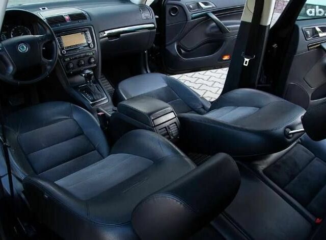 Черный Шкода Октавия, объемом двигателя 0 л и пробегом 235 тыс. км за 1260 $, фото 2 на Automoto.ua