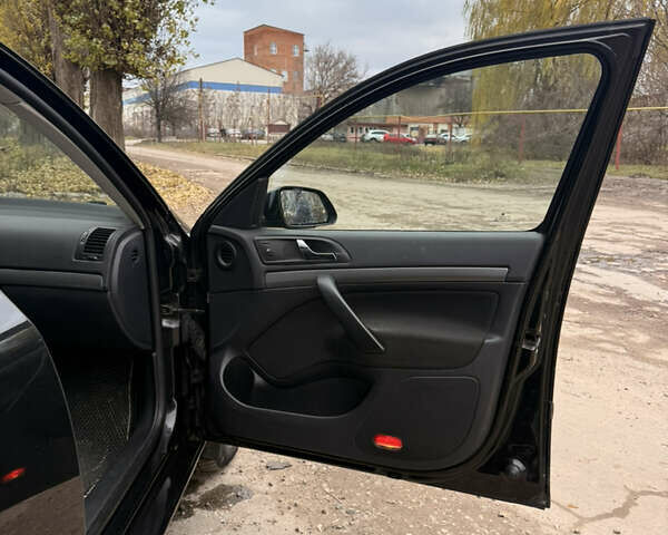 Черный Шкода Октавия, объемом двигателя 1.8 л и пробегом 197 тыс. км за 6500 $, фото 3 на Automoto.ua