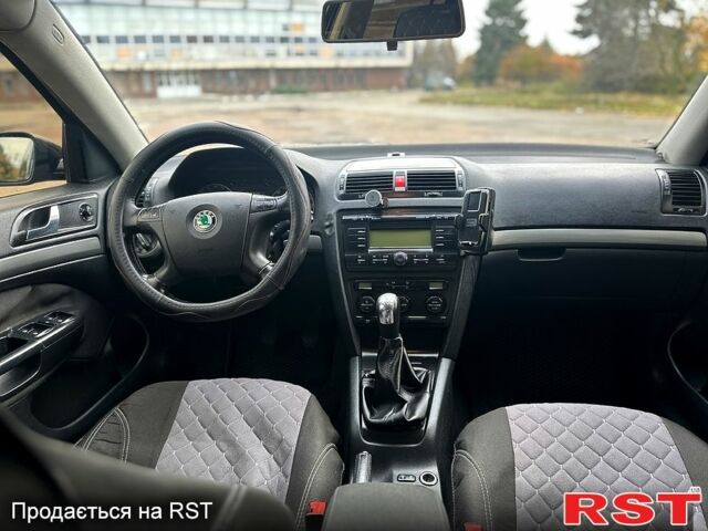 Шкода Октавія 2008 у Кропивницькому (Кіровограді) на Automoto.ua Чорний Шкода Октавія, об'ємом двигуна 2 л та пробігом 270 тис. км за 5950 $, фото 12 на Automoto.ua