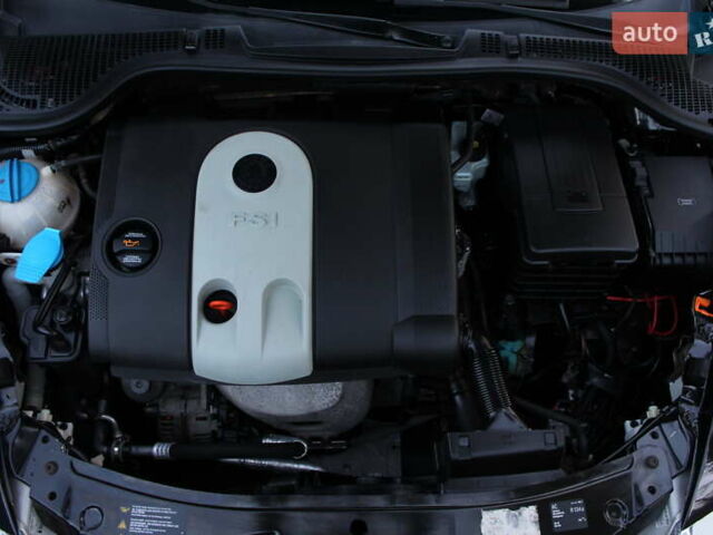 Черный Шкода Октавия, объемом двигателя 1.6 л и пробегом 215 тыс. км за 6390 $, фото 115 на Automoto.ua