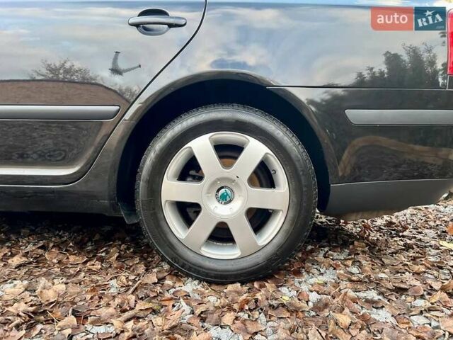 Чорний Шкода Октавія, об'ємом двигуна 1.8 л та пробігом 182 тис. км за 5999 $, фото 23 на Automoto.ua