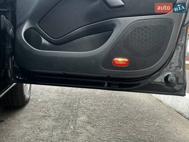 Чорний Шкода Октавія, об'ємом двигуна 1.8 л та пробігом 149 тис. км за 7399 $, фото 78 на Automoto.ua