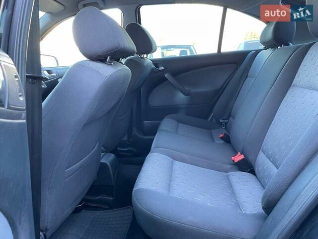 Шкода Октавия 2008 в Киеве на Automoto.ua Черный Шкода Октавия, объемом двигателя 1.6 л и пробегом 250 тыс. км за 6490 $, фото 9 на Automoto.ua