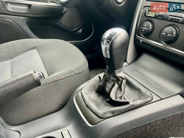 Черный Шкода Октавия, объемом двигателя 1.6 л и пробегом 198 тыс. км за 6700 $, фото 113 на Automoto.ua