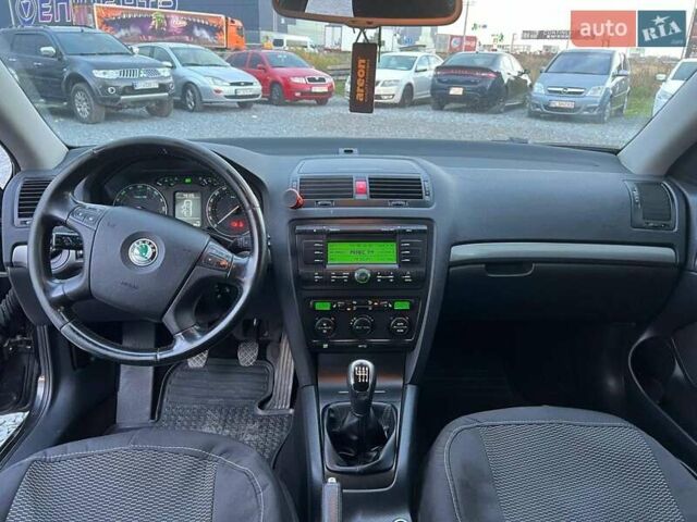 Черный Шкода Октавия, объемом двигателя 2 л и пробегом 307 тыс. км за 6990 $, фото 35 на Automoto.ua