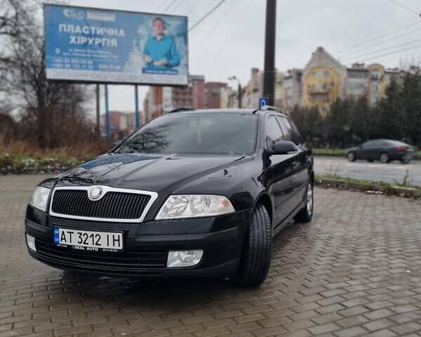 Черный Шкода Октавия, объемом двигателя 1.6 л и пробегом 214 тыс. км за 7499 $, фото 1 на Automoto.ua