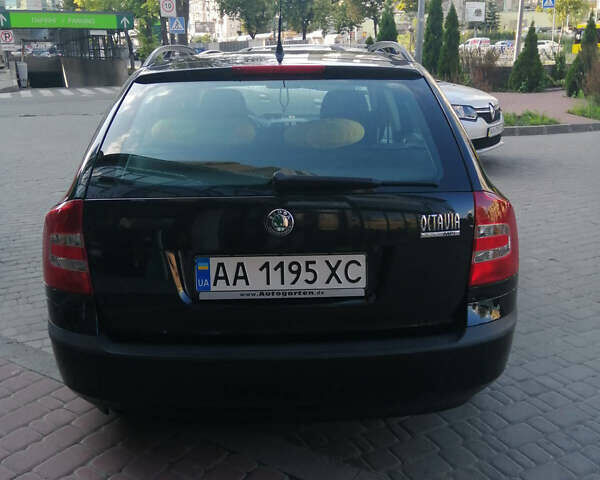 Черный Шкода Октавия, объемом двигателя 1.6 л и пробегом 173 тыс. км за 7500 $, фото 4 на Automoto.ua
