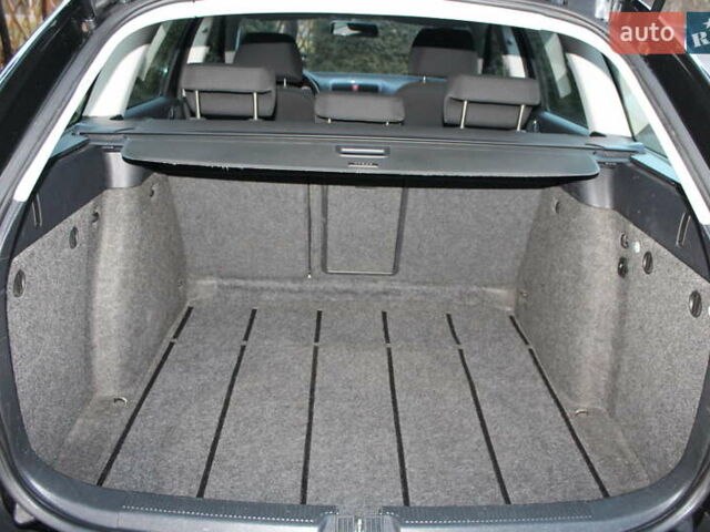 Черный Шкода Октавия, объемом двигателя 1.6 л и пробегом 215 тыс. км за 6390 $, фото 110 на Automoto.ua