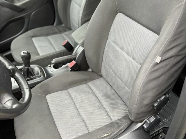 Черный Шкода Октавия, объемом двигателя 1.9 л и пробегом 300 тыс. км за 3300 $, фото 11 на Automoto.ua