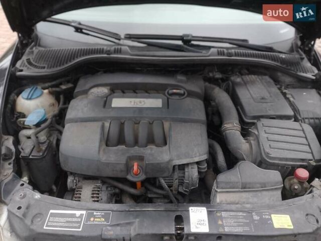 Чорний Шкода Октавія, об'ємом двигуна 1.6 л та пробігом 201 тис. км за 5800 $, фото 10 на Automoto.ua