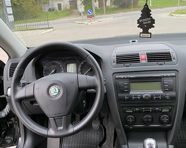 Чорний Шкода Октавія, об'ємом двигуна 1.8 л та пробігом 207 тис. км за 6500 $, фото 33 на Automoto.ua