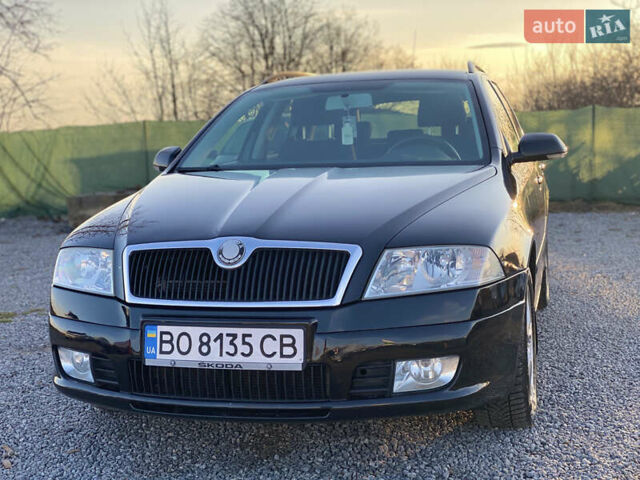 Черный Шкода Октавия, объемом двигателя 1.8 л и пробегом 265 тыс. км за 6800 $, фото 1 на Automoto.ua