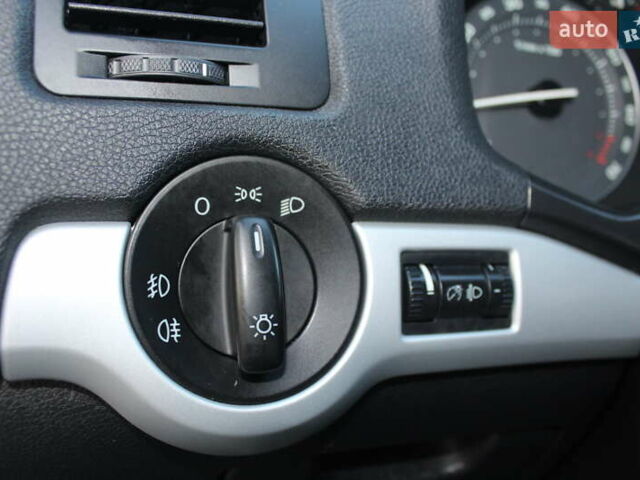 Чорний Шкода Октавія, об'ємом двигуна 1.6 л та пробігом 215 тис. км за 5990 $, фото 73 на Automoto.ua