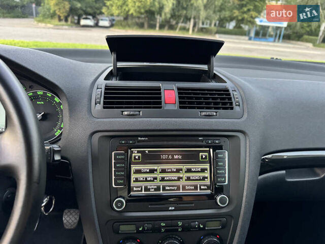 Чорний Шкода Октавія, об'ємом двигуна 1.8 л та пробігом 212 тис. км за 7750 $, фото 36 на Automoto.ua