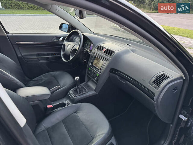 Чорний Шкода Октавія, об'ємом двигуна 1.8 л та пробігом 212 тис. км за 7750 $, фото 64 на Automoto.ua