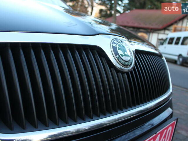 Черный Шкода Октавия, объемом двигателя 1.6 л и пробегом 215 тыс. км за 6390 $, фото 22 на Automoto.ua