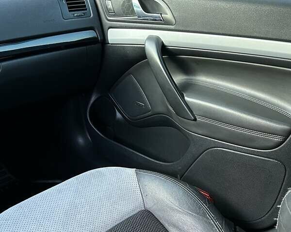 Черный Шкода Октавия, объемом двигателя 1.97 л и пробегом 265 тыс. км за 7350 $, фото 23 на Automoto.ua
