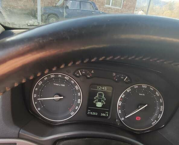 Чорний Шкода Октавія, об'ємом двигуна 1.6 л та пробігом 215 тис. км за 7800 $, фото 9 на Automoto.ua