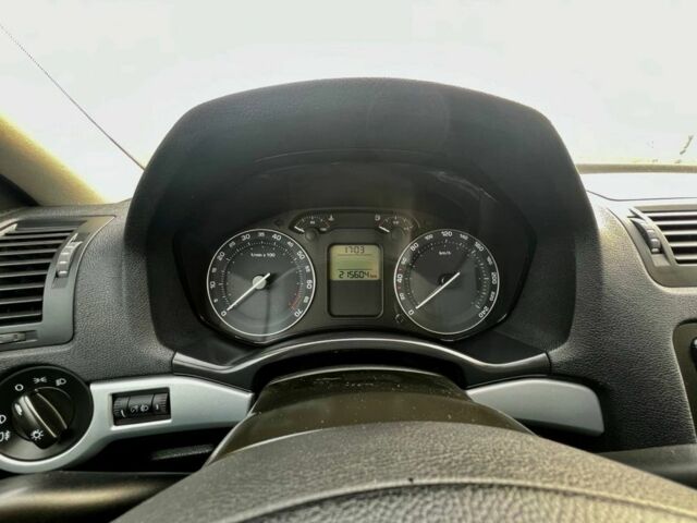 Чорний Шкода Октавія, об'ємом двигуна 1.6 л та пробігом 201 тис. км за 6999 $, фото 12 на Automoto.ua