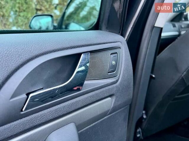Чорний Шкода Октавія, об'ємом двигуна 1.8 л та пробігом 182 тис. км за 5999 $, фото 113 на Automoto.ua