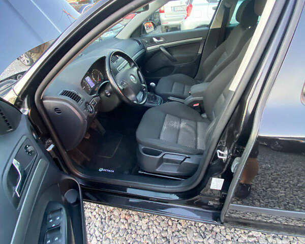 Чорний Шкода Октавія, об'ємом двигуна 1.8 л та пробігом 203 тис. км за 7300 $, фото 6 на Automoto.ua