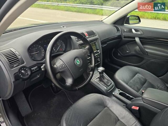 Черный Шкода Октавия, объемом двигателя 2 л и пробегом 245 тыс. км за 9199 $, фото 26 на Automoto.ua