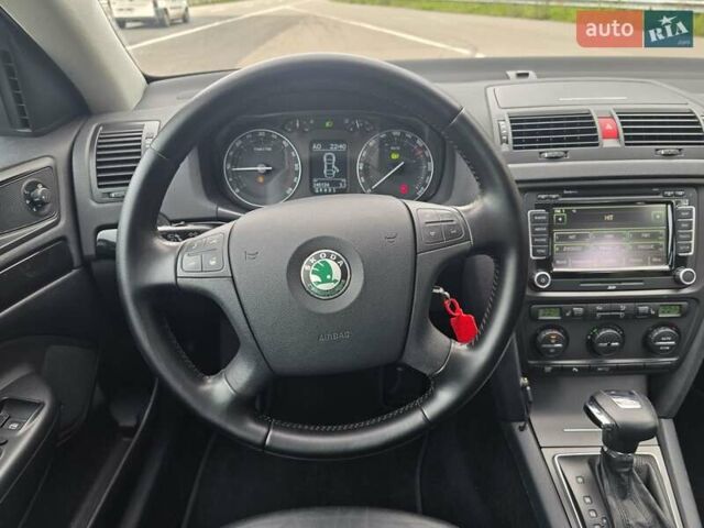 Черный Шкода Октавия, объемом двигателя 2 л и пробегом 245 тыс. км за 9199 $, фото 53 на Automoto.ua