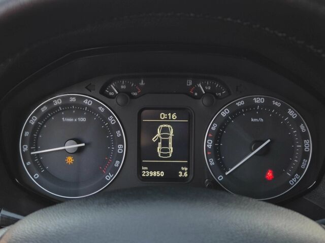 Черный Шкода Октавия, объемом двигателя 1.6 л и пробегом 239 тыс. км за 6955 $, фото 16 на Automoto.ua