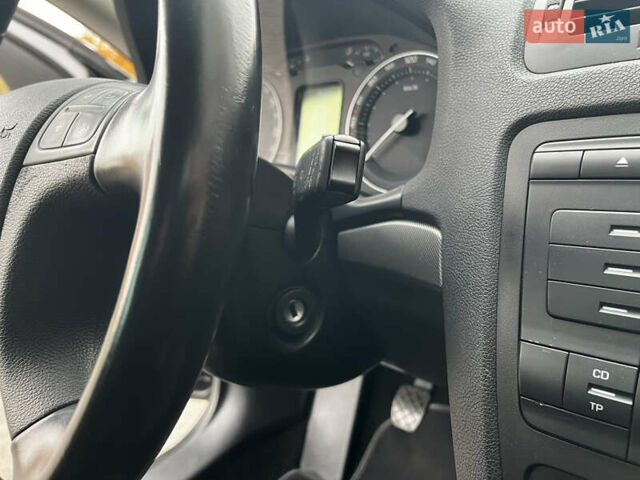 Чорний Шкода Октавія, об'ємом двигуна 1.8 л та пробігом 149 тис. км за 7399 $, фото 52 на Automoto.ua