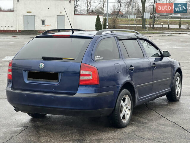 Черный Шкода Октавия, объемом двигателя 1.6 л и пробегом 246 тыс. км за 5500 $, фото 3 на Automoto.ua